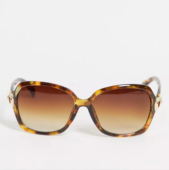 OASIS | Rhinestone Sunglasses in Tortoise Shell NWT - Picture 6 of 16